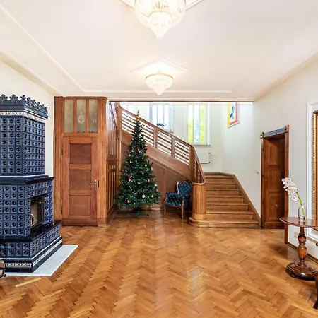 Unikatowa Rezydencja Z Parkiem Villa