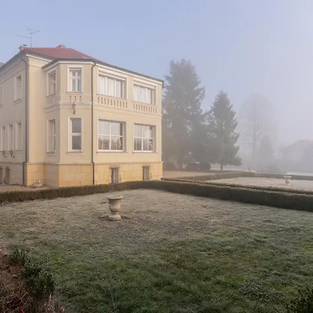 Unikatowa Rezydencja Z Parkiem Villa