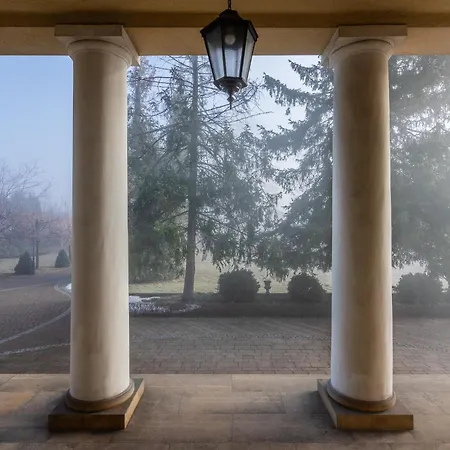 Unikatowa Rezydencja Z Parkiem Villa